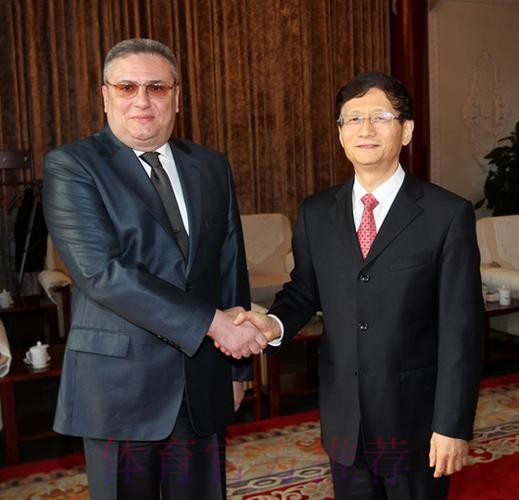 总局领导会见世界赛艇联合会主席